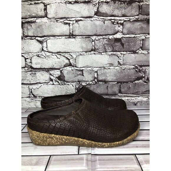 Elite By Walking Cradles Brown Leather Croc Comfort SlipOn Cork Clogs Women Sz 8 - Picture 3 of 16